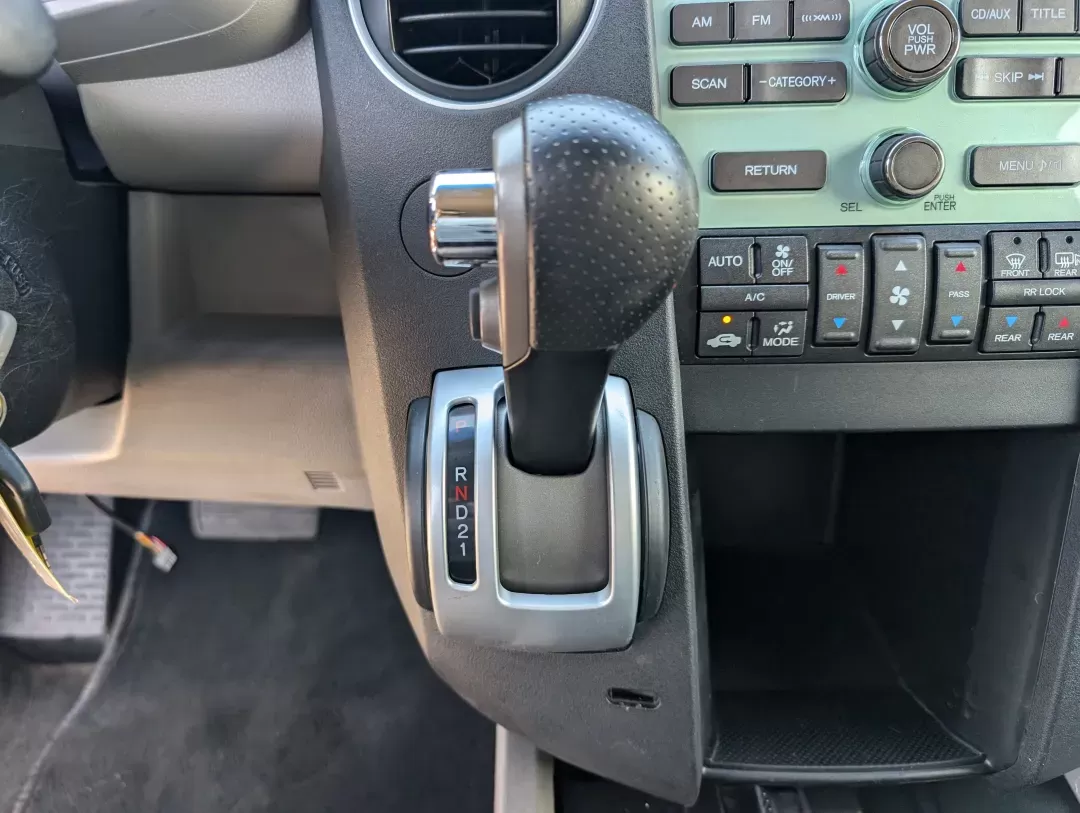 2010 Honda Pilot EX (5FNYF3H47AB) with an Other engine, located at 3959 U.S. 80 W, Phenix City, AL, 36870, (334) 297-4885, 32.469296, -85.135185 - **Explore Life in Comfort and Style with the 2010 Honda Pilot at Gils Auto!**<br /> <br /> Are you searching for a dependable SUV that can handle everything from family road trips to daily commutes? Look no further! The 2010 Honda Pilot EX is designed specifically for those who need a versatile vehi - Photo#29