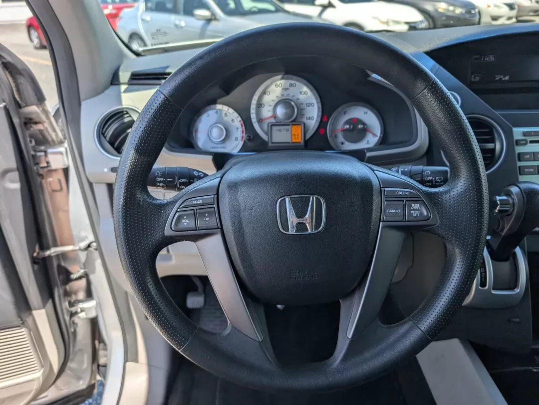 2010 Honda Pilot EX (5FNYF3H47AB) with an Other engine, located at 3959 U.S. 80 W, Phenix City, AL, 36870, (334) 297-4885, 32.469296, -85.135185 - **Explore Life in Comfort and Style with the 2010 Honda Pilot at Gils Auto!**<br /> <br /> Are you searching for a dependable SUV that can handle everything from family road trips to daily commutes? Look no further! The 2010 Honda Pilot EX is designed specifically for those who need a versatile vehi - Photo#31