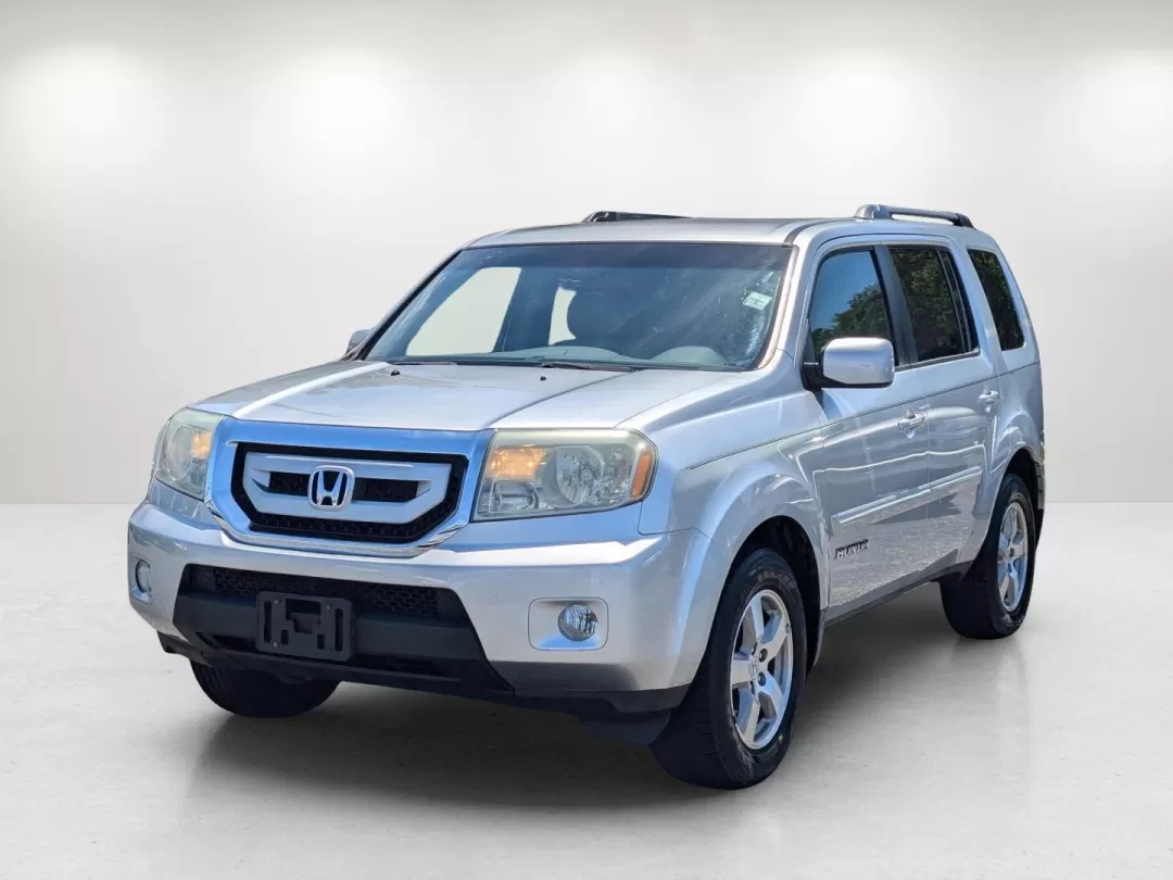 2010 Honda Pilot EX (5FNYF3H47AB) with an Other engine, located at 521 Old Farm Lane Rd, Prattville, AL, 36066, (334) 325-1505, 32.482460, -86.416367 - **Explore Life in Comfort and Style with the 2010 Honda Pilot at Gils Auto!**<br /> <br /> Are you searching for a dependable SUV that can handle everything from family road trips to daily commutes? Look no further! The 2010 Honda Pilot EX is designed specifically for those who need a versatile vehi - Photo#1
