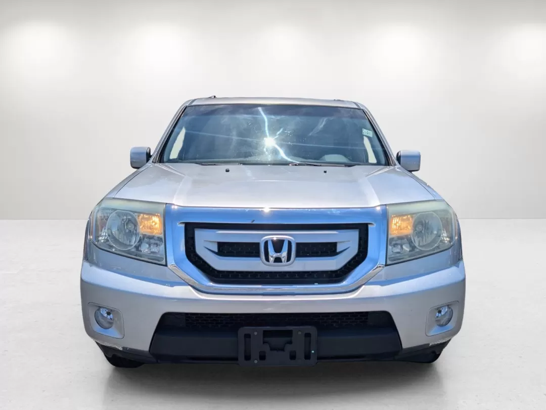 2010 Honda Pilot EX (5FNYF3H47AB) with an Other engine, located at 521 Old Farm Lane Rd, Prattville, AL, 36066, (334) 325-1505, 32.482460, -86.416367 - **Explore Life in Comfort and Style with the 2010 Honda Pilot at Gils Auto!**<br /> <br /> Are you searching for a dependable SUV that can handle everything from family road trips to daily commutes? Look no further! The 2010 Honda Pilot EX is designed specifically for those who need a versatile vehi - Photo#2