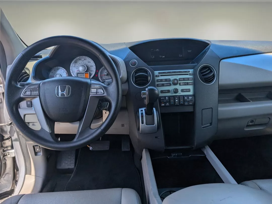 2010 Honda Pilot EX (5FNYF3H47AB) with an Other engine, located at 521 Old Farm Lane Rd, Prattville, AL, 36066, (334) 325-1505, 32.482460, -86.416367 - **Explore Life in Comfort and Style with the 2010 Honda Pilot at Gils Auto!**<br /> <br /> Are you searching for a dependable SUV that can handle everything from family road trips to daily commutes? Look no further! The 2010 Honda Pilot EX is designed specifically for those who need a versatile vehi - Photo#11