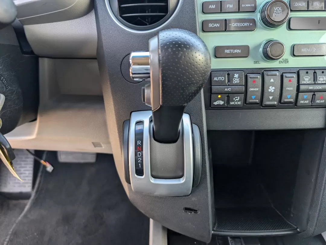 2010 Honda Pilot EX (5FNYF3H47AB) with an Other engine, located at 521 Old Farm Lane Rd, Prattville, AL, 36066, (334) 325-1505, 32.482460, -86.416367 - **Explore Life in Comfort and Style with the 2010 Honda Pilot at Gils Auto!**<br /> <br /> Are you searching for a dependable SUV that can handle everything from family road trips to daily commutes? Look no further! The 2010 Honda Pilot EX is designed specifically for those who need a versatile vehi - Photo#14