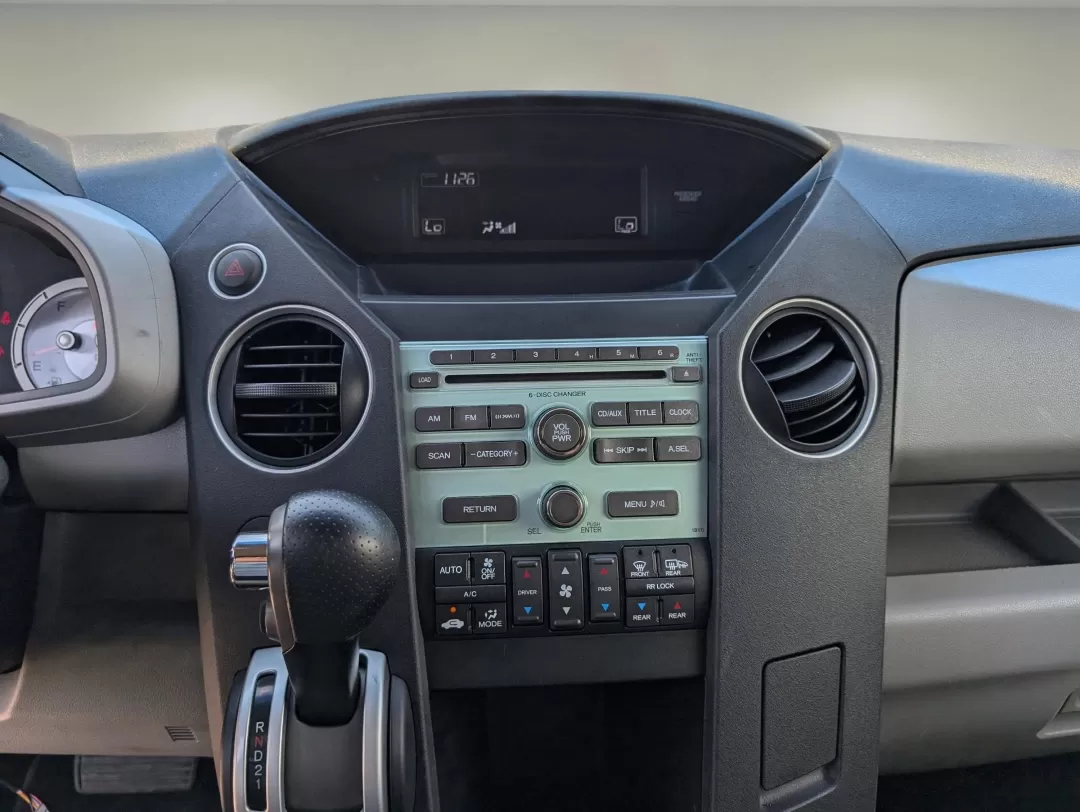 2010 Honda Pilot EX (5FNYF3H47AB) with an Other engine, located at 521 Old Farm Lane Rd, Prattville, AL, 36066, (334) 325-1505, 32.482460, -86.416367 - **Explore Life in Comfort and Style with the 2010 Honda Pilot at Gils Auto!**<br /> <br /> Are you searching for a dependable SUV that can handle everything from family road trips to daily commutes? Look no further! The 2010 Honda Pilot EX is designed specifically for those who need a versatile vehi - Photo#15