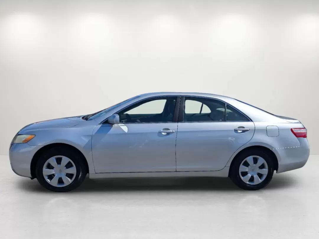 2008 Toyota Camry LE (4T1BE46KX8U) with an Gas I4 2.4L/144 engine, 5-Speed Automatic w/OD transmission, located at 1430 Gateway Drive, Opelika, AL, 36801, (334) 239-0944, 32.637871, -85.409790 - 2008 Toyota Camry LE - Photo#8