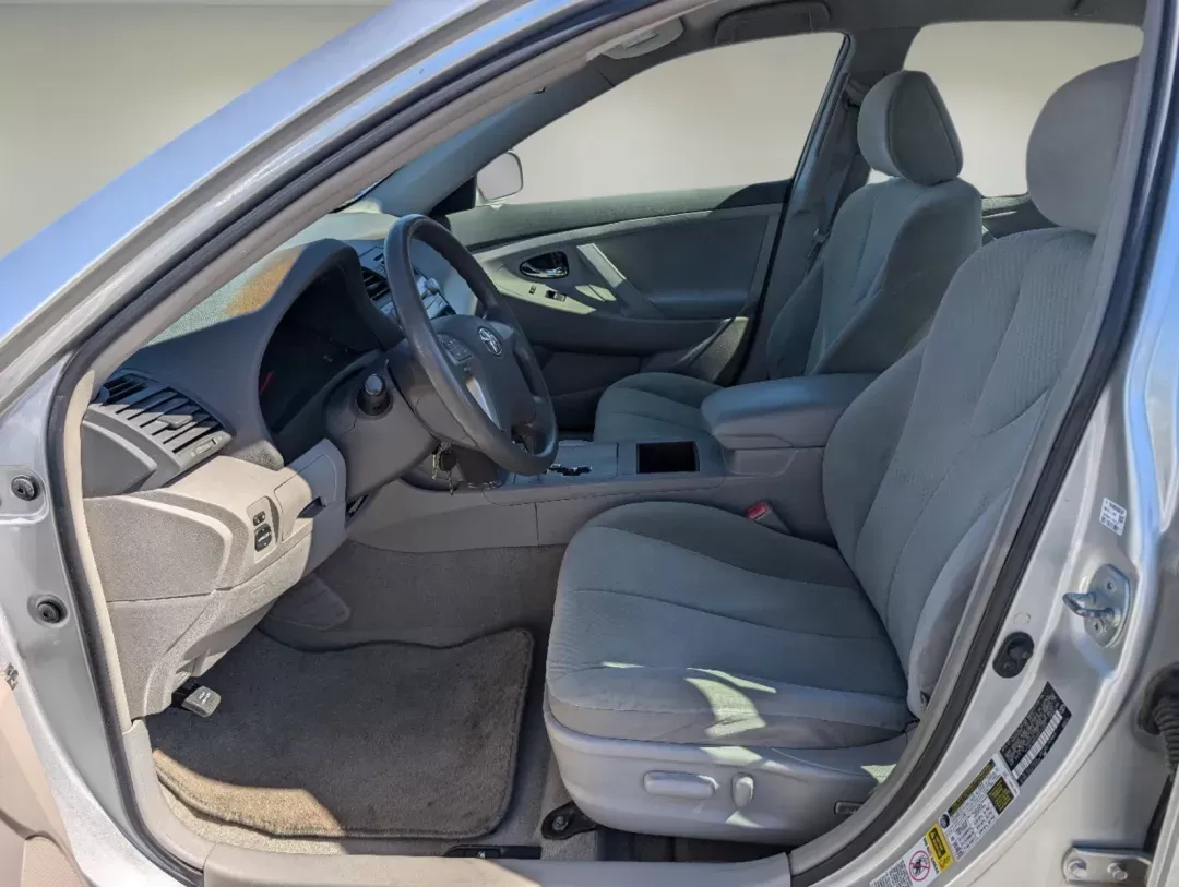 2008 Toyota Camry LE (4T1BE46KX8U) with an Gas I4 2.4L/144 engine, 5-Speed Automatic w/OD transmission, located at 1430 Gateway Drive, Opelika, AL, 36801, (334) 239-0944, 32.637871, -85.409790 - 2008 Toyota Camry LE - Photo#10