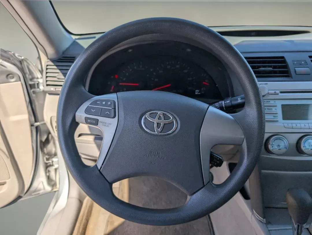 2008 Toyota Camry LE (4T1BE46KX8U) with an Gas I4 2.4L/144 engine, 5-Speed Automatic w/OD transmission, located at 1430 Gateway Drive, Opelika, AL, 36801, (334) 239-0944, 32.637871, -85.409790 - 2008 Toyota Camry LE - Photo#16
