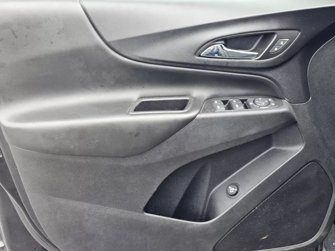 2018 Mosaic Black Metallic /Jet Black Chevrolet Equinox LT (2GNAXJEV6J6) with an Other engine, located at 3959 U.S. 80 W, Phenix City, AL, 36870, (334) 297-4885, 32.469296, -85.135185 - Are you ready for your next adventure? Whether you're gearing up for family road trips or navigating daily commutes, the 2018 Chevrolet Equinox LT is the ideal companion for your lifestyle. Featuring a sleek Mosaic Black Metallic exterior and a spacious interior, this SUV offers the perfect blend of - Photo#9