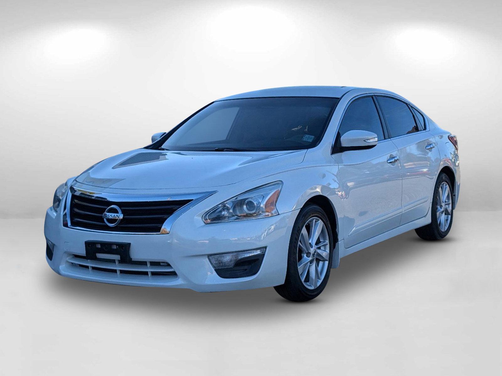 2013 /Beige Nissan Altima 2.5 SV (1N4AL3AP8DC) with an Gas I4 2.5L/152 engine, 1-Speed Continuously Variable Ratio transmission, located at 804 22nd Ave, Phenix City, AL, 36870, (334) 297-1860, 32.484749, -85.024475 - 2013 Nissan Altima 2.5 SV - Photo#15