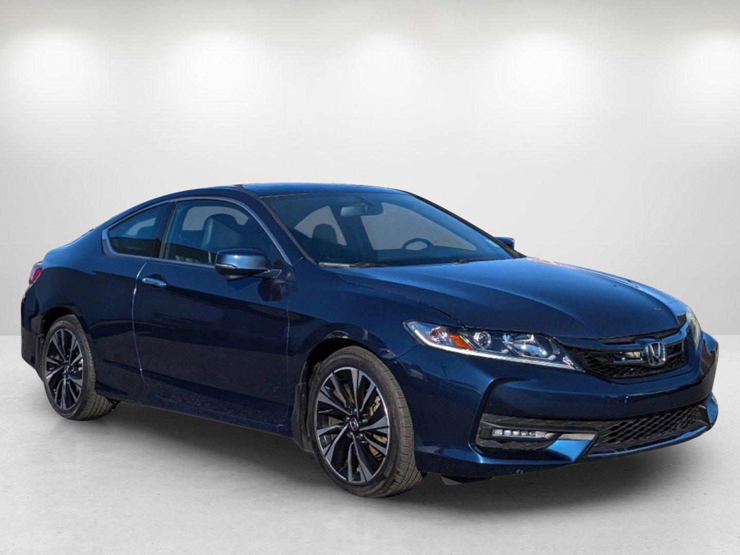 2017 Honda Accord Coupe EX-L (1HGCT1B80HA) with an Regular Unleaded I-4 2.4 L/144 engine, 1-Speed CVT w/OD transmission, located at 1430 Gateway Drive, Opelika, AL, 36801, (334) 239-0944, 32.637871, -85.409790 - 2017 Honda Accord Coupe EX-L - Photo#2