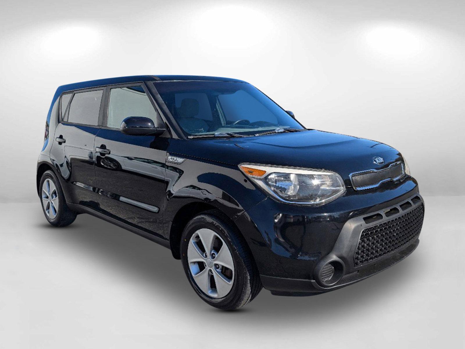 2016 /Gray 2-Tone Kia Soul Base (KNDJN2A22G7) with an Regular Unleaded I-4 1.6 L/97 engine, 6-Speed Automatic w/OD transmission, located at 804 22nd Ave, Phenix City, AL, 36870, (334) 297-1860, 32.484749, -85.024475 - 2016 Kia Soul Base - Photo#2