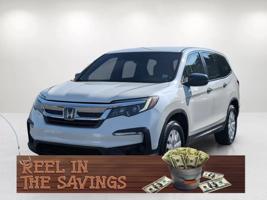 2019 Honda Pilot LX (5FNYF5H1XKB) with an Other engine, located at 5115 14th Ave., Columbus, GA, 31904, (706) 323-0345, 32.511494, -84.971046 - **Adventure Awaits with the 2019 Honda Pilot LX - Your Family SUV at Gils Auto!**<br /> <br /> Are you on the lookout for the perfect family vehicle that can handle daily commutes and weekend adventures alike? Look no further than the 2019 Honda Pilot LX, available now at Gils Auto in Phenix City, A - Photo#0