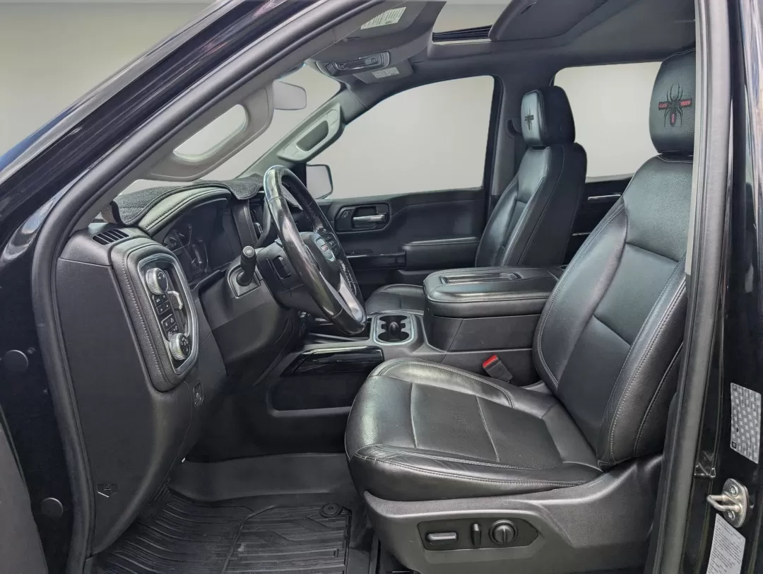 2019 /Jet Black GMC Sierra 1500 SLT (1GTU9DEL5KZ) with an Other engine, located at 7000 Northlake Connector, Columbus, GA, 31904, (706) 987-8085, 32.524975, -84.978134 - Elevate your lifestyle with the exceptional 2019 GMC Sierra 1500 SLT, an ideal companion for both weekend adventures and daily commutes. With its robust 4WD capability and impressive towing capacity, this Crew Cab Pickup is perfect for families and outdoor enthusiasts alike. Whether you're hauling e - Photo#9