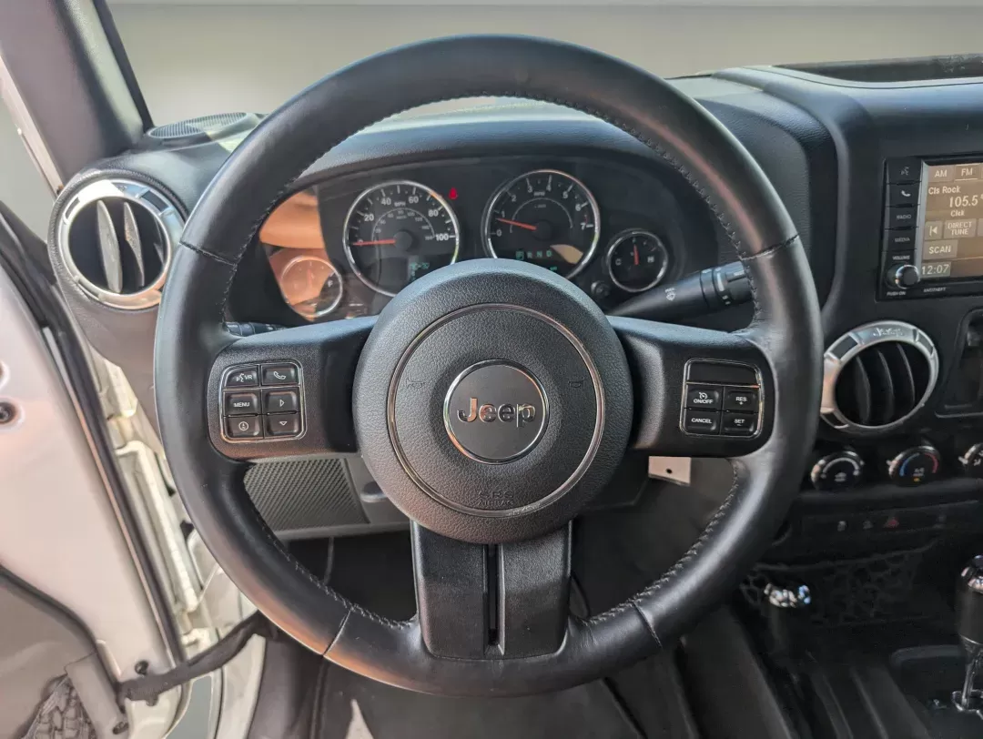 2015 Bright White Clearcoat /Black Jeep Wrangler Rubicon (1C4BJWCG4FL) with an Regular Unleaded V-6 3.6 L/220 engine, 5-Speed Automatic w/OD transmission, located at 1430 Gateway Drive, Opelika, AL, 36801, (334) 239-0944, 32.637871, -85.409790 - 2015 Jeep Wrangler Rubicon - Photo#15