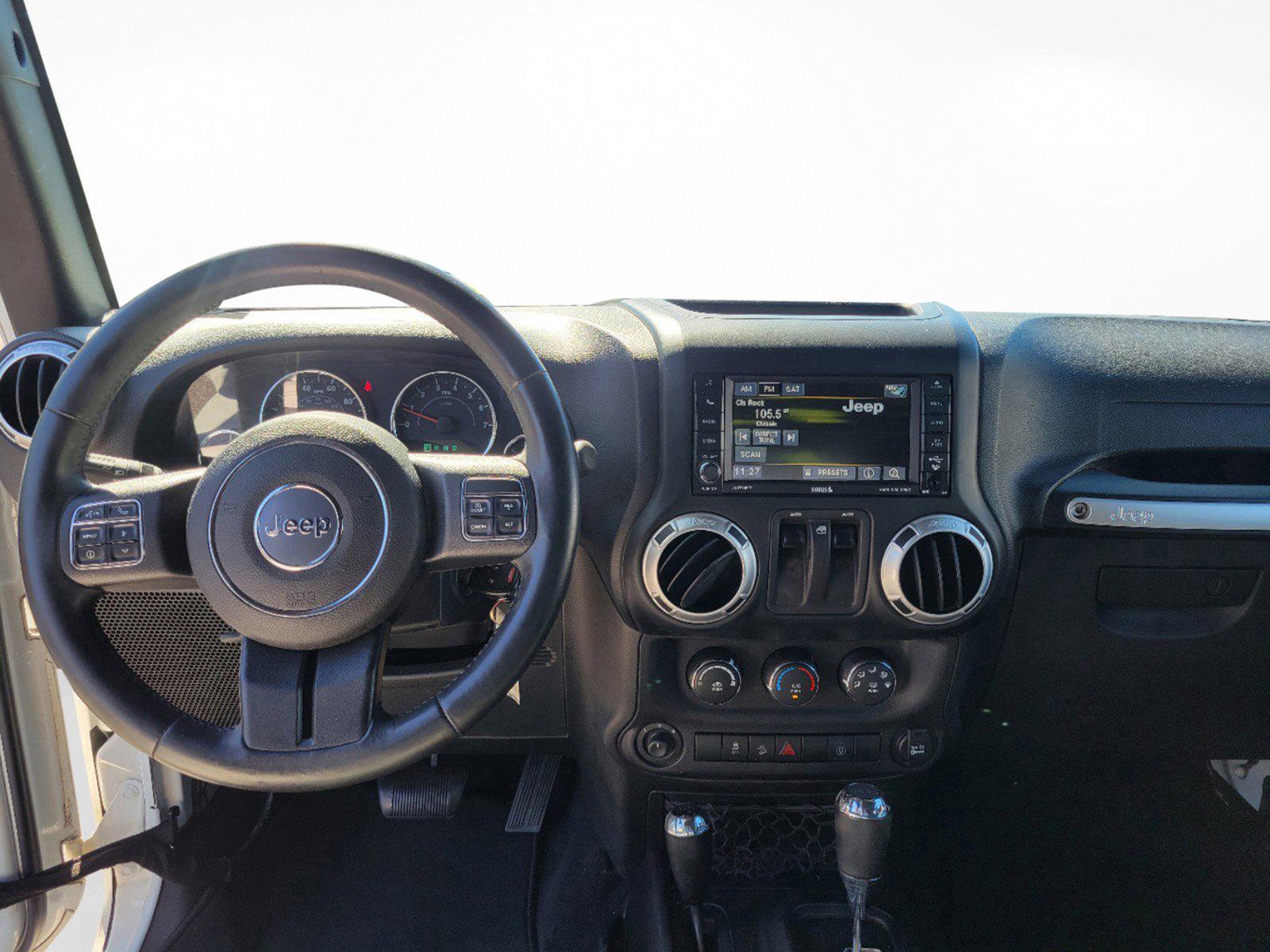 2015 Bright White Clearcoat /Black Jeep Wrangler Rubicon (1C4BJWCG4FL) with an Regular Unleaded V-6 3.6 L/220 engine, 5-Speed Automatic w/OD transmission, located at 804 22nd Ave, Phenix City, AL, 36870, (334) 297-1860, 32.484749, -85.024475 - 2015 Jeep Wrangler Rubicon - Photo#10