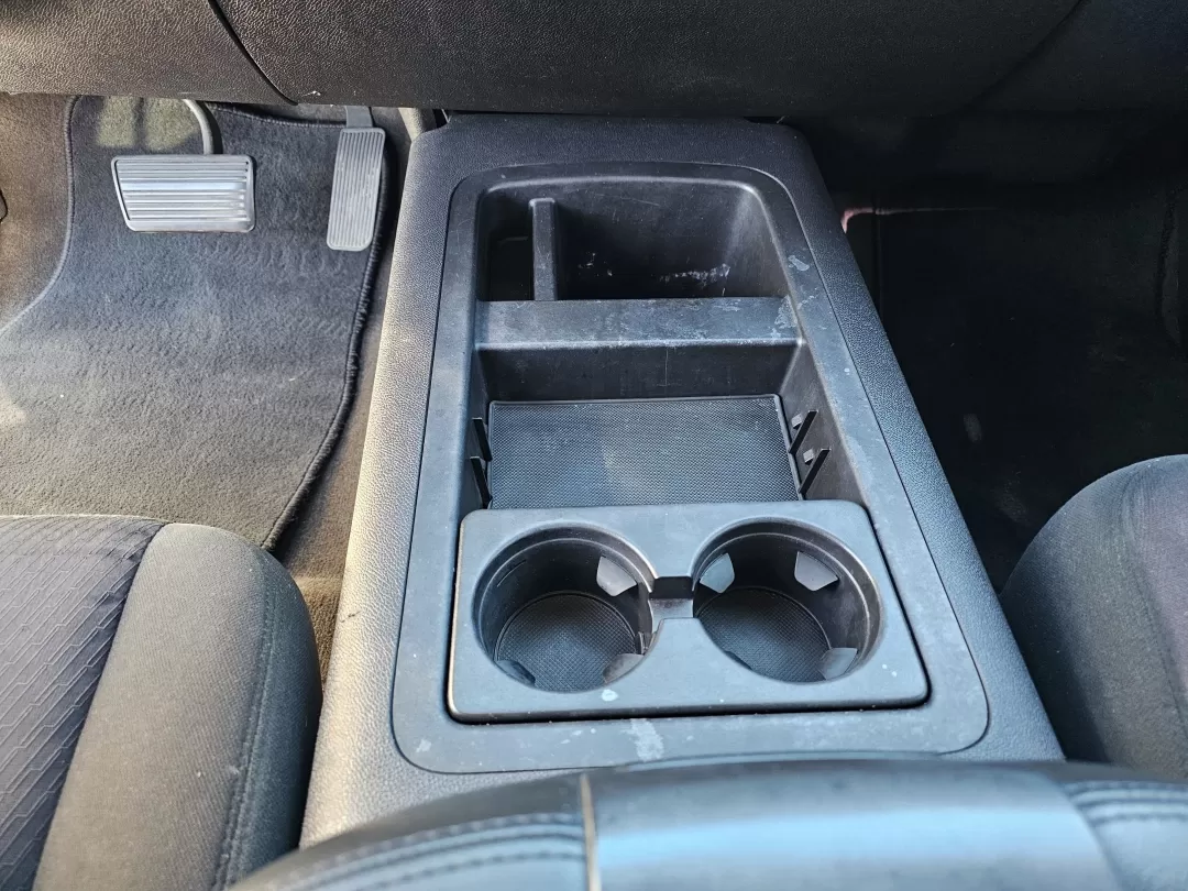 2011 /Ebony Chevrolet Silverado 1500 LT (3GCPCSE09BG) with an Other engine, located at 3959 U.S. 80 W, Phenix City, AL, 36870, (334) 297-4885, 32.469296, -85.135185 - **Discover Your Next Adventure with This 2011 Chevrolet Silverado 1500 LT Crew Cab at Gils Auto!**<br /> <br /> Are you ready to elevate your lifestyle and embark on unforgettable journeys? Look no further than this stunning 2011 Chevrolet Silverado 1500 LT Crew Cab pickup truck, boasting a perfect - Photo#13