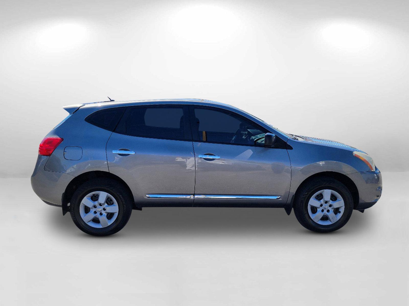 2012 Platinum Graphite /Black Nissan Rogue S (JN8AS5MTXCW) with an Gas I4 2.5L/152 engine, 1-Speed Continuously variable ratio transmission, located at 5115 14th Ave., Columbus, GA, 31904, (706) 323-0345, 32.511494, -84.971046 - 2012 Nissan Rogue S - Photo#3