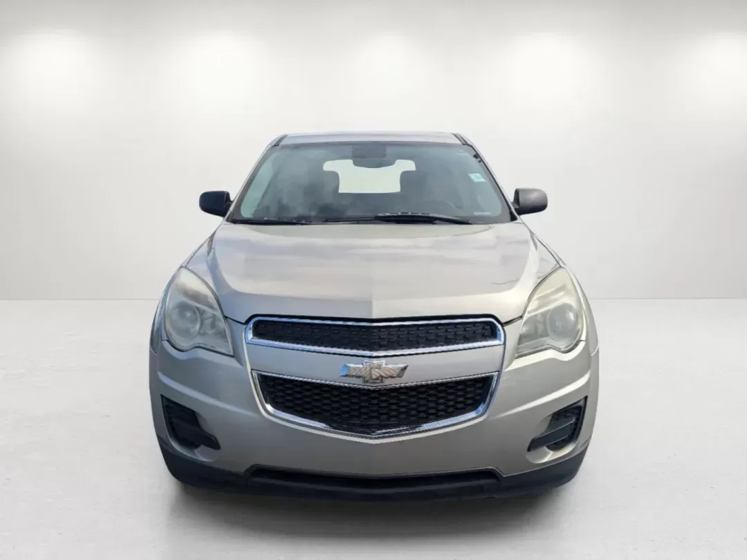 2013 /Light Titanium/Jet Black Chevrolet Equinox LS (2GNALBEKXD1) with an Gas/Ethanol I4 2.4/145 engine, 6-Speed Automatic transmission, located at 521 Old Farm Lane Rd, Prattville, AL, 36066, (334) 325-1505, 32.482460, -86.416367 - 2013 Chevrolet Equinox LS - Photo#2