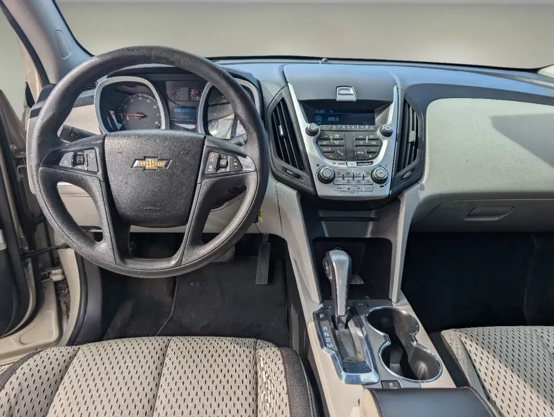 2013 /Light Titanium/Jet Black Chevrolet Equinox LS (2GNALBEKXD1) with an Gas/Ethanol I4 2.4/145 engine, 6-Speed Automatic transmission, located at 521 Old Farm Lane Rd, Prattville, AL, 36066, (334) 325-1505, 32.482460, -86.416367 - 2013 Chevrolet Equinox LS - Photo#12