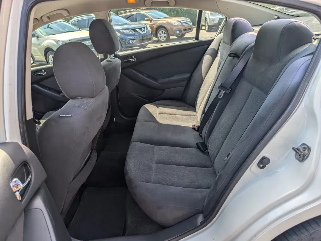 2010 Winter Frost Pearl /Charcoal Nissan Altima 2.5 S (1N4AL2AP9AN) with an Other engine, located at 3959 U.S. 80 W, Phenix City, AL, 36870, (334) 297-4885, 32.469296, -85.135185 - **Drive Your Lifestyle Forward with the 2010 Nissan Altima 2.5 S!**<br /> <br /> Are you searching for a reliable and stylish sedan that fits seamlessly into your busy lifestyle? Look no further than this stunning 2010 Nissan Altima 2.5 S available at Gils Auto, your trusted Buy Here Pay Here dealer - Photo#10
