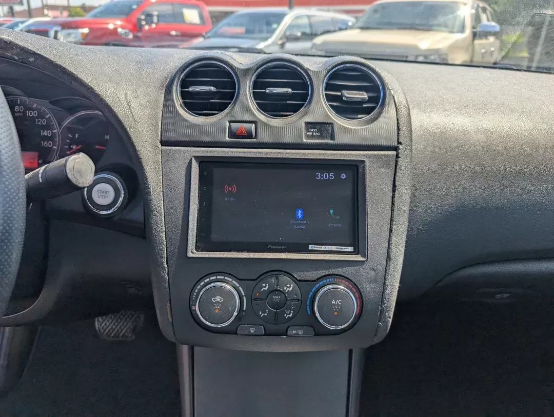 2010 Winter Frost Pearl /Charcoal Nissan Altima 2.5 S (1N4AL2AP9AN) with an Other engine, located at 3959 U.S. 80 W, Phenix City, AL, 36870, (334) 297-4885, 32.469296, -85.135185 - **Drive Your Lifestyle Forward with the 2010 Nissan Altima 2.5 S!**<br /> <br /> Are you searching for a reliable and stylish sedan that fits seamlessly into your busy lifestyle? Look no further than this stunning 2010 Nissan Altima 2.5 S available at Gils Auto, your trusted Buy Here Pay Here dealer - Photo#12