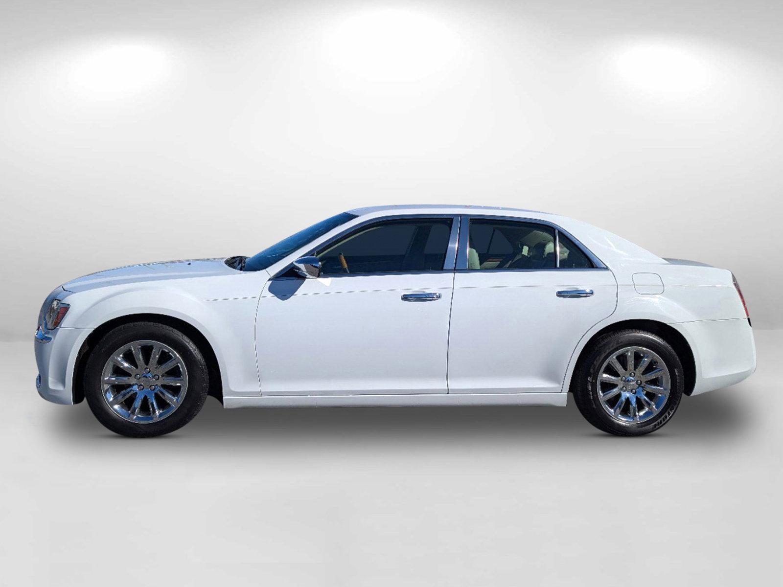 2014 /Lt Frost/Dk Frost Beige Chrysler 300 300C (2C3CCAEG5EH) with an Regular Unleaded V-6 3.6 L/220 engine, 8-Speed Automatic w/OD transmission, located at 3959 U.S. 80 W, Phenix City, AL, 36870, (334) 297-4885, 32.469296, -85.135185 - 2014 Chrysler 300 300C - Photo#8