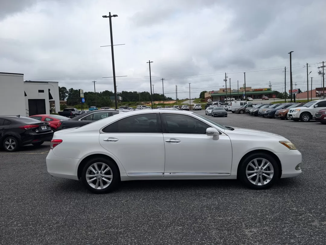 2012 Lexus ES 350 (JTHBK1EG5C2) with an Other engine, located at 3959 U.S. 80 W, Phenix City, AL, 36870, (334) 297-4885, 32.469296, -85.135185 - Are you ready to elevate your daily commute or weekend adventures? Discover the perfect blend of luxury and practicality with this stunning 2012 Lexus ES 350 available at Gils Auto in Phenix City, AL. This sleek, white sedan not only boasts elegant styling but also offers a plethora of features that - Photo#3