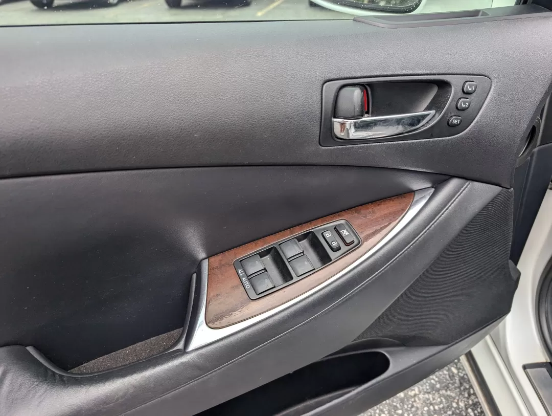 2012 Lexus ES 350 (JTHBK1EG5C2) with an Other engine, located at 3959 U.S. 80 W, Phenix City, AL, 36870, (334) 297-4885, 32.469296, -85.135185 - Are you ready to elevate your daily commute or weekend adventures? Discover the perfect blend of luxury and practicality with this stunning 2012 Lexus ES 350 available at Gils Auto in Phenix City, AL. This sleek, white sedan not only boasts elegant styling but also offers a plethora of features that - Photo#8