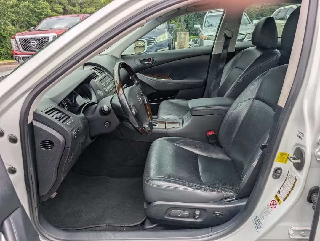 2012 Lexus ES 350 (JTHBK1EG5C2) with an Other engine, located at 3959 U.S. 80 W, Phenix City, AL, 36870, (334) 297-4885, 32.469296, -85.135185 - Are you ready to elevate your daily commute or weekend adventures? Discover the perfect blend of luxury and practicality with this stunning 2012 Lexus ES 350 available at Gils Auto in Phenix City, AL. This sleek, white sedan not only boasts elegant styling but also offers a plethora of features that - Photo#9