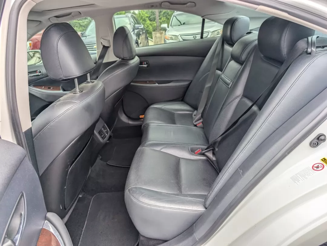 2012 Lexus ES 350 (JTHBK1EG5C2) with an Other engine, located at 3959 U.S. 80 W, Phenix City, AL, 36870, (334) 297-4885, 32.469296, -85.135185 - Are you ready to elevate your daily commute or weekend adventures? Discover the perfect blend of luxury and practicality with this stunning 2012 Lexus ES 350 available at Gils Auto in Phenix City, AL. This sleek, white sedan not only boasts elegant styling but also offers a plethora of features that - Photo#10