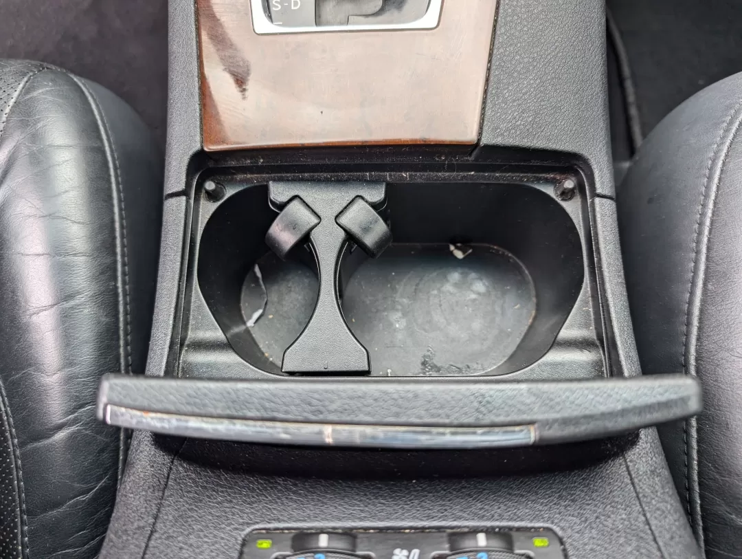 2012 Lexus ES 350 (JTHBK1EG5C2) with an Other engine, located at 3959 U.S. 80 W, Phenix City, AL, 36870, (334) 297-4885, 32.469296, -85.135185 - Are you ready to elevate your daily commute or weekend adventures? Discover the perfect blend of luxury and practicality with this stunning 2012 Lexus ES 350 available at Gils Auto in Phenix City, AL. This sleek, white sedan not only boasts elegant styling but also offers a plethora of features that - Photo#15