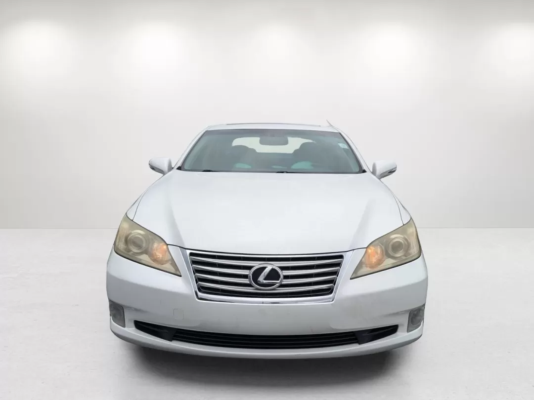 2012 Lexus ES 350 (JTHBK1EG5C2) with an Other engine, located at 3959 U.S. 80 W, Phenix City, AL, 36870, (334) 297-4885, 32.469296, -85.135185 - Are you ready to elevate your daily commute or weekend adventures? Discover the perfect blend of luxury and practicality with this stunning 2012 Lexus ES 350 available at Gils Auto in Phenix City, AL. This sleek, white sedan not only boasts elegant styling but also offers a plethora of features that - Photo#2