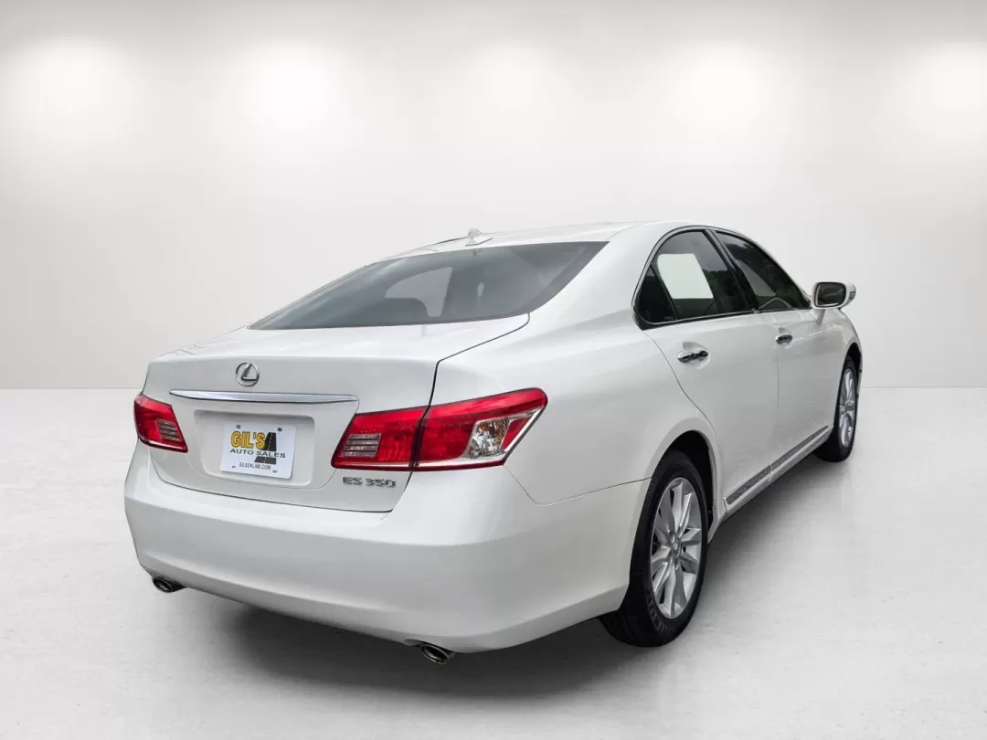 2012 Lexus ES 350 (JTHBK1EG5C2) with an Other engine, located at 3959 U.S. 80 W, Phenix City, AL, 36870, (334) 297-4885, 32.469296, -85.135185 - Are you ready to elevate your daily commute or weekend adventures? Discover the perfect blend of luxury and practicality with this stunning 2012 Lexus ES 350 available at Gils Auto in Phenix City, AL. This sleek, white sedan not only boasts elegant styling but also offers a plethora of features that - Photo#5