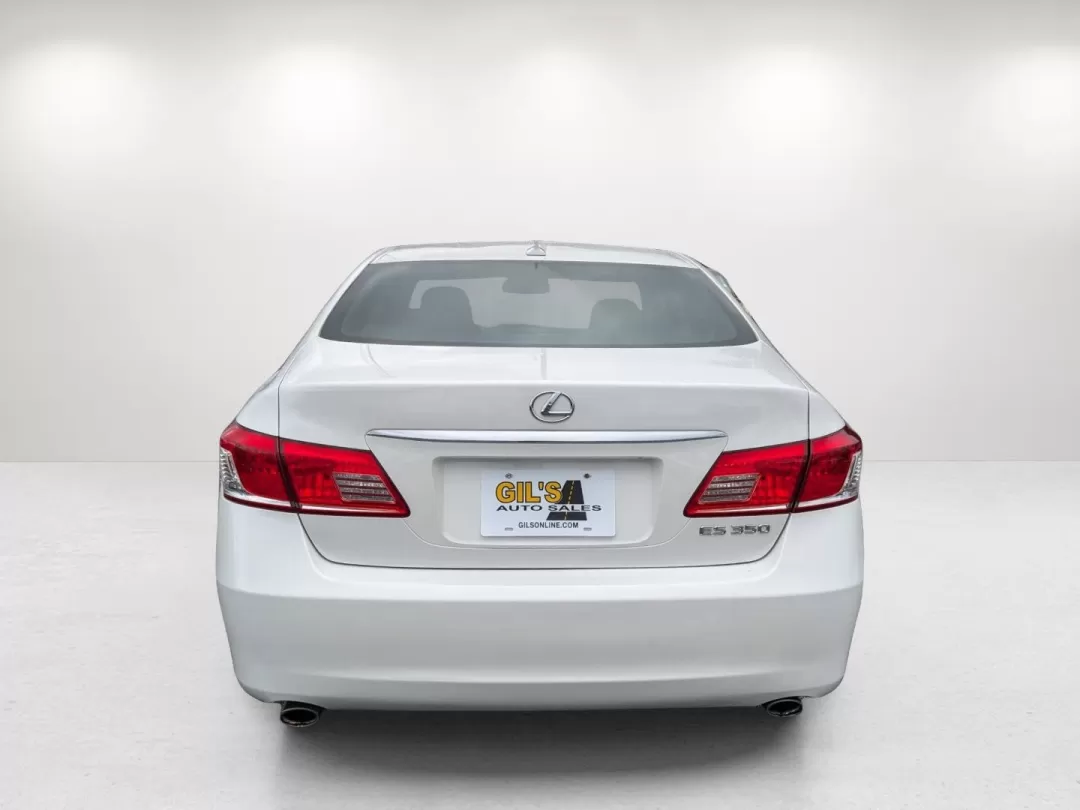 2012 Lexus ES 350 (JTHBK1EG5C2) with an Other engine, located at 3959 U.S. 80 W, Phenix City, AL, 36870, (334) 297-4885, 32.469296, -85.135185 - Are you ready to elevate your daily commute or weekend adventures? Discover the perfect blend of luxury and practicality with this stunning 2012 Lexus ES 350 available at Gils Auto in Phenix City, AL. This sleek, white sedan not only boasts elegant styling but also offers a plethora of features that - Photo#6
