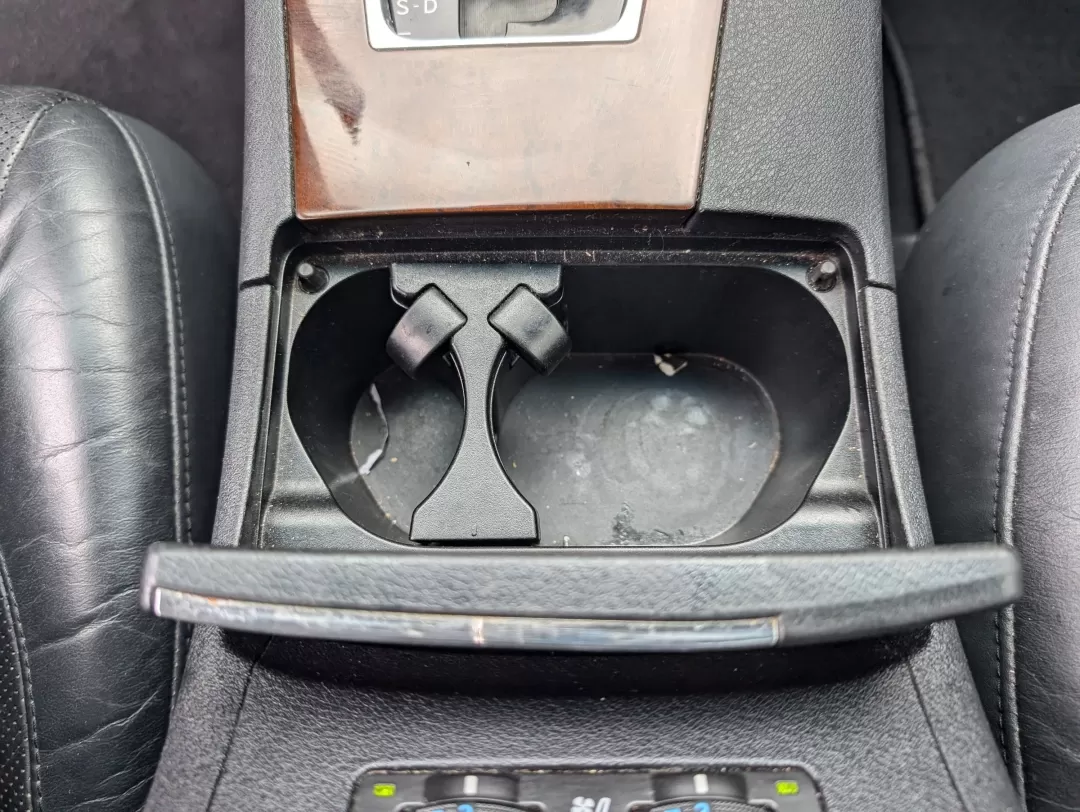 2012 Lexus ES 350 (JTHBK1EG5C2) with an Other engine, located at 3959 U.S. 80 W, Phenix City, AL, 36870, (334) 297-4885, 32.469296, -85.135185 - Are you ready to elevate your daily commute or weekend adventures? Discover the perfect blend of luxury and practicality with this stunning 2012 Lexus ES 350 available at Gils Auto in Phenix City, AL. This sleek, white sedan not only boasts elegant styling but also offers a plethora of features that - Photo#16