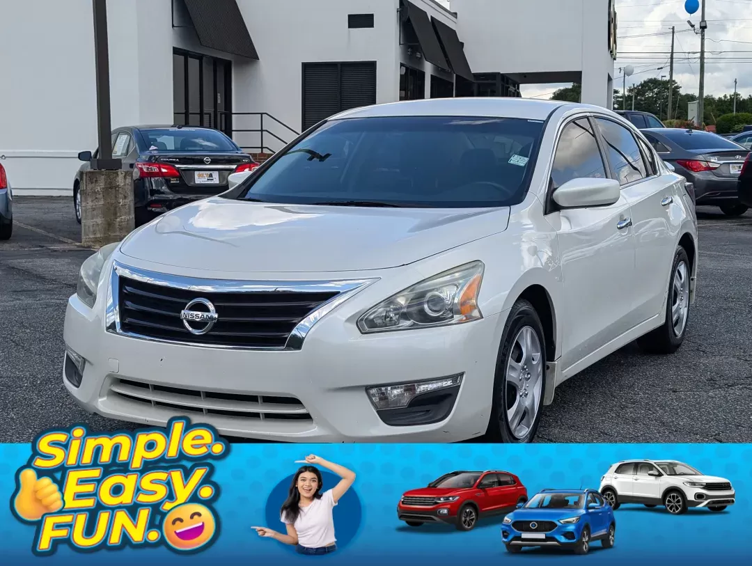 2015 /Charcoal Nissan Altima 2.5 S (1N4AL3AP0FC) with an Regular Unleaded I-4 2.5 L/152 engine, 1-Speed CVT w/OD transmission, located at 3959 U.S. 80 W, Phenix City, AL, 36870, (334) 297-4885, 32.469296, -85.135185 - 2015 Nissan Altima 2.5 S - Photo#0