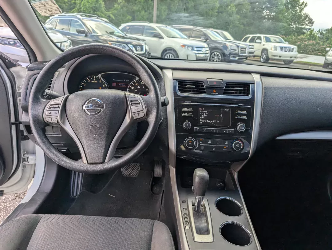 2015 /Charcoal Nissan Altima 2.5 S (1N4AL3AP0FC) with an Regular Unleaded I-4 2.5 L/152 engine, 1-Speed CVT w/OD transmission, located at 3959 U.S. 80 W, Phenix City, AL, 36870, (334) 297-4885, 32.469296, -85.135185 - 2015 Nissan Altima 2.5 S - Photo#11