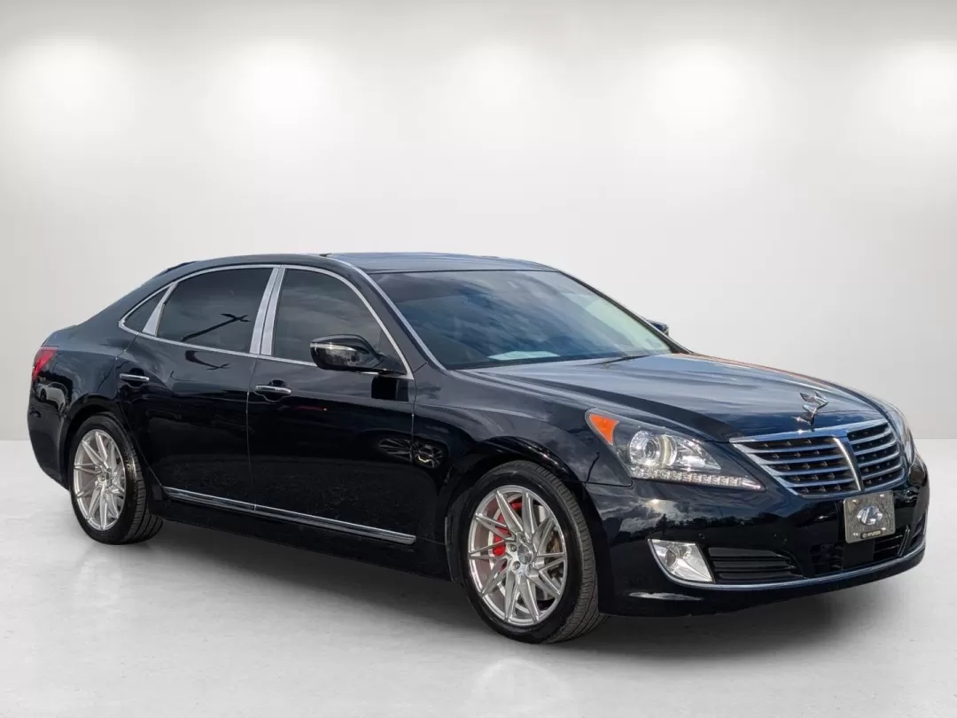 2015 /Ivory Hyundai Equus Signature (KMHGH4JH8FU) with an Other engine, located at 7000 Northlake Connector, Columbus, GA, 31904, (706) 987-8085, 32.524975, -84.978134 - **Elevate Your Driving Experience with the 2015 Hyundai Equus Perfect for Luxury Seekers and Families Alike!**<br /> <br /> If you're searching for a vehicle that combines luxury, comfort, and reliability, look no further than the stunning 2015 Hyundai Equus. This premium sedan is designed to cater - Photo#2