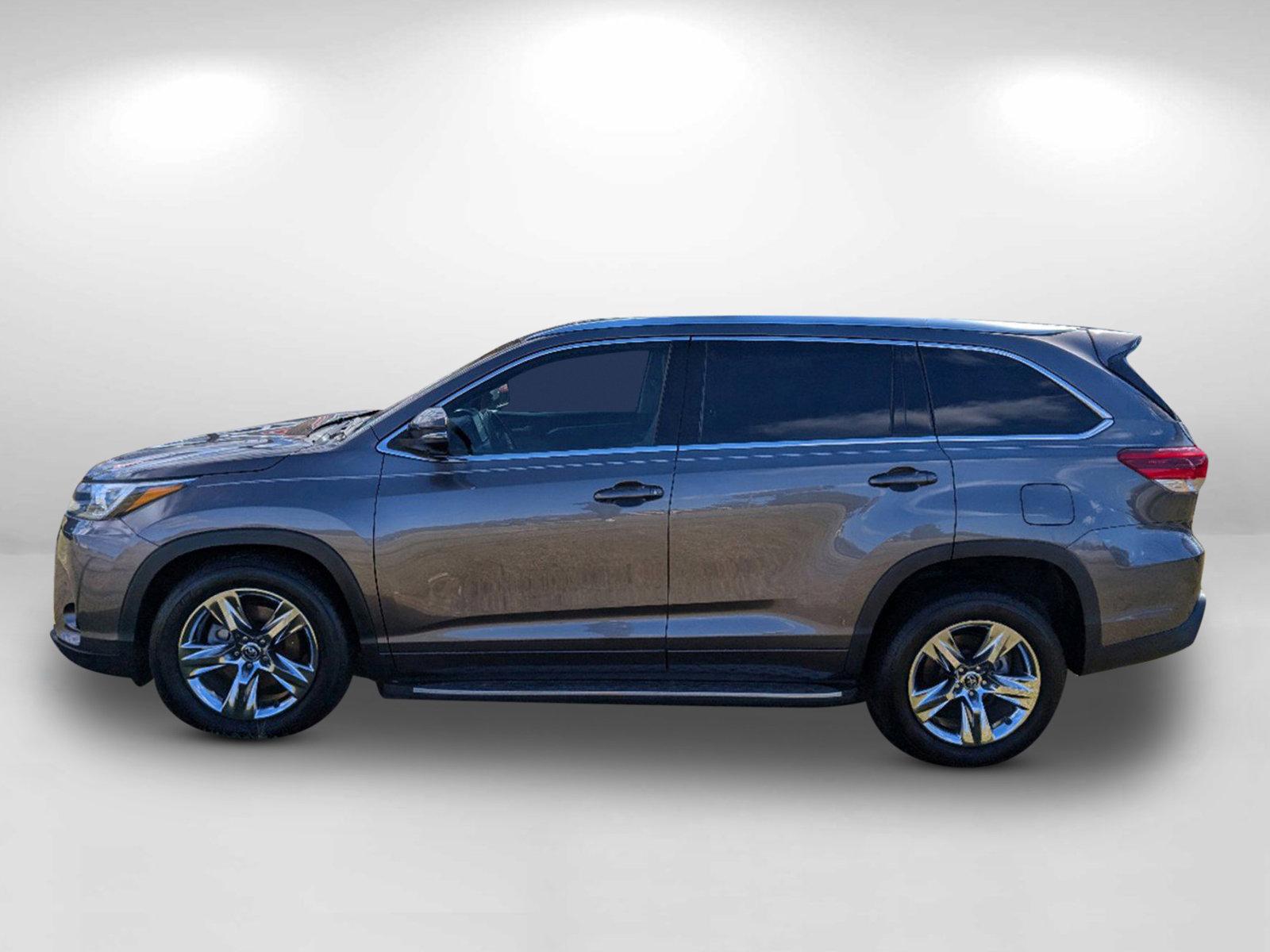 2018 Toyota Highlander Limited (5TDYZRFH4JS) with an Regular Unleaded V-6 3.5 L/211 engine, 8-Speed Automatic w/OD transmission, located at 1430 Gateway Drive, Opelika, AL, 36801, (334) 239-0944, 32.637871, -85.409790 - 2018 Toyota Highlander Limited - Photo#7