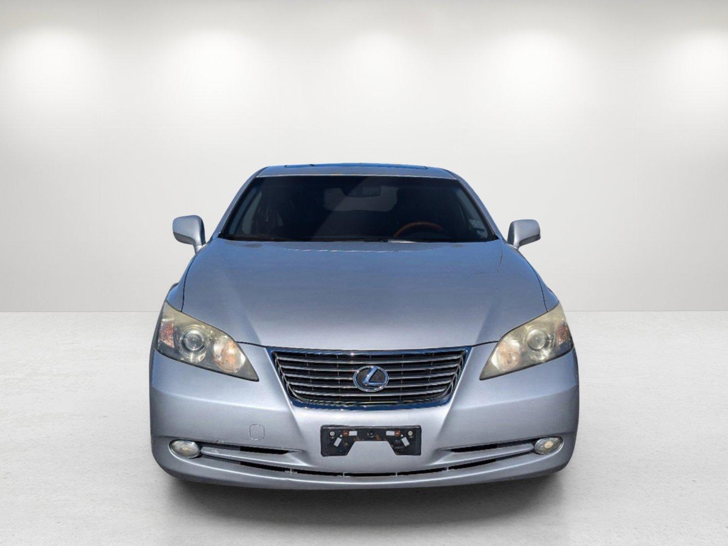 2007 Lexus ES 350 (JTHBJ46G572) with an Gas V6 3.5L/210 engine, 6-Speed Automatic transmission, located at 1430 Gateway Drive, Opelika, AL, 36801, (334) 239-0944, 32.637871, -85.409790 - 2007 Lexus ES 350 - Photo#1