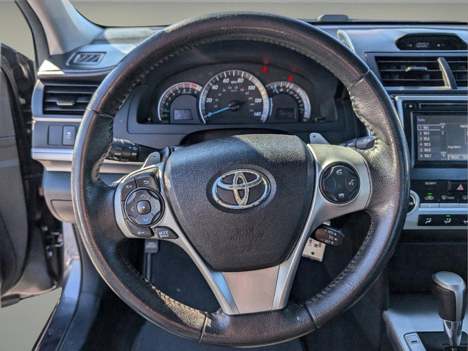 2014 Toyota Camry SE (4T1BF1FK8EU) with an Regular Unleaded I-4 2.5 L/152 engine, 6-Speed Automatic w/OD transmission, located at 1430 Gateway Drive, Opelika, AL, 36801, (334) 239-0944, 32.637871, -85.409790 - 2014 Toyota Camry SE - Photo#15