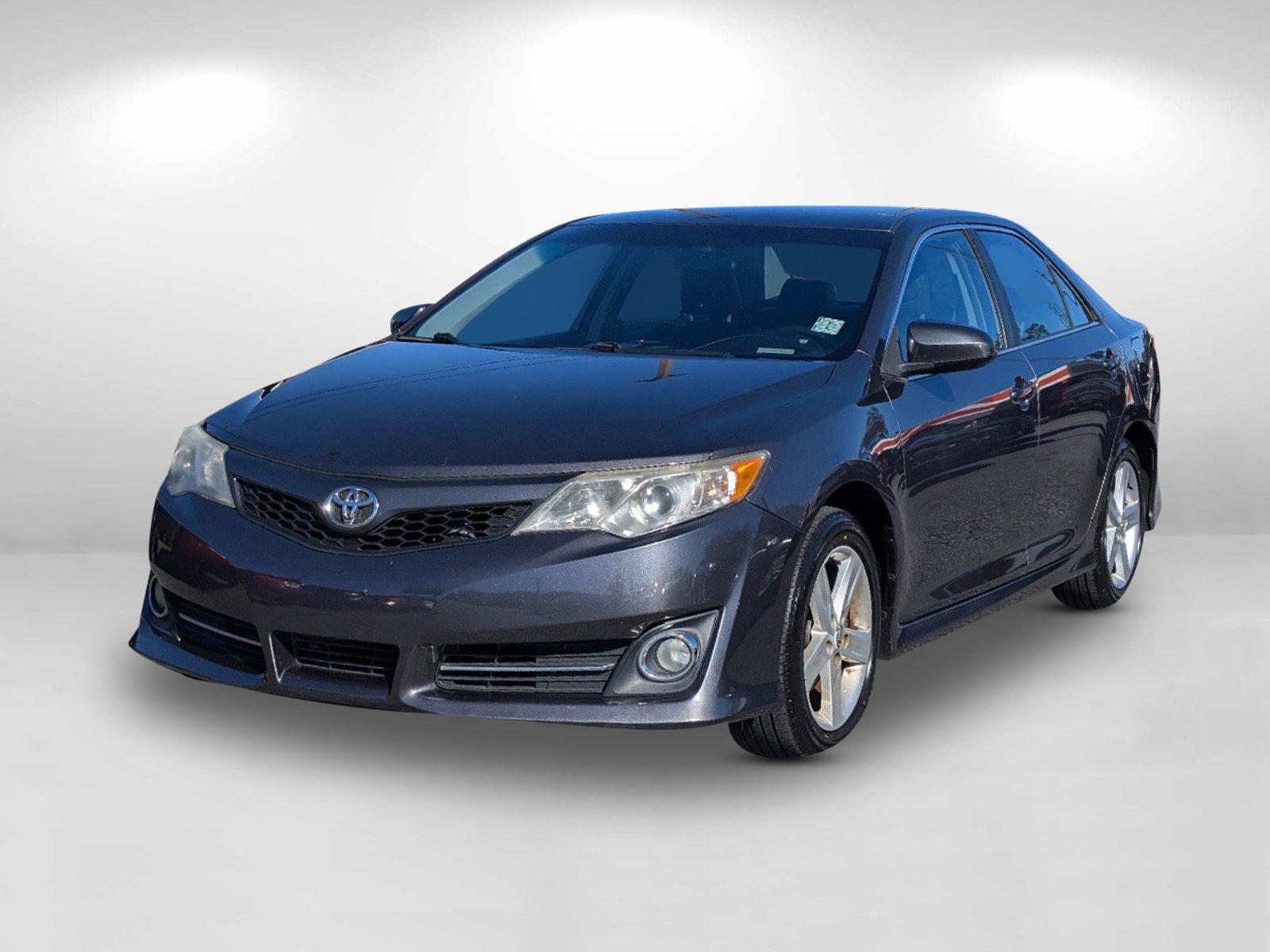 2014 Toyota Camry SE (4T1BF1FK8EU) with an Regular Unleaded I-4 2.5 L/152 engine, 6-Speed Automatic w/OD transmission, located at 804 22nd Ave, Phenix City, AL, 36870, (334) 297-1860, 32.484749, -85.024475 - 2014 Toyota Camry SE - Photo#15