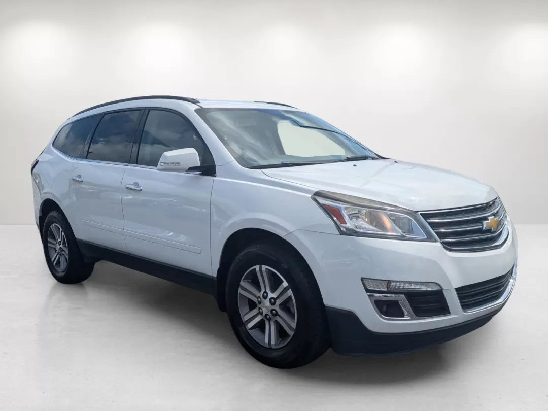 2016 /Dark Titanium/Light Titanium Chevrolet Traverse LT (1GNKRGKD3GJ) with an Other engine, located at 3959 U.S. 80 W, Phenix City, AL, 36870, (334) 297-4885, 32.469296, -85.135185 - 2016 Chevrolet Traverse LT - Photo#2