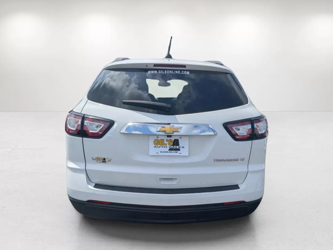 2016 /Dark Titanium/Light Titanium Chevrolet Traverse LT (1GNKRGKD3GJ) with an Other engine, located at 3959 U.S. 80 W, Phenix City, AL, 36870, (334) 297-4885, 32.469296, -85.135185 - 2016 Chevrolet Traverse LT - Photo#5