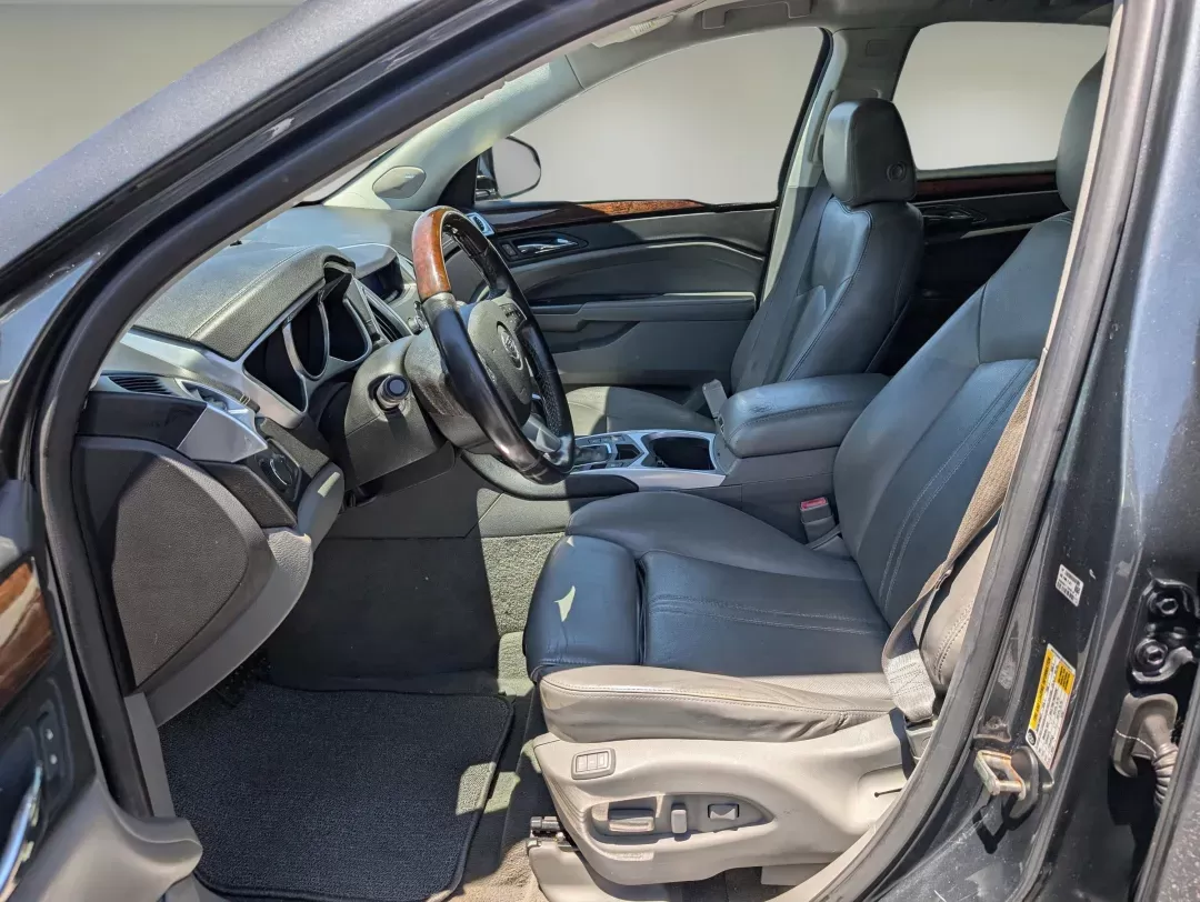 2012 /Titanium w/Ebony accents Cadillac SRX Luxury Collection (3GYFNDE30CS) with an Gas/Ethanol V6 3.6L/217 engine, 6-Speed Automatic w/Manual Shift transmission, located at 3959 U.S. 80 W, Phenix City, AL, 36870, (334) 297-4885, 32.469296, -85.135185 - 2012 Cadillac SRX Luxury Collection - Photo#10