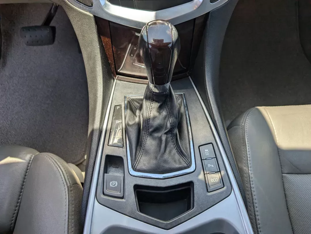 2012 /Titanium w/Ebony accents Cadillac SRX Luxury Collection (3GYFNDE30CS) with an Gas/Ethanol V6 3.6L/217 engine, 6-Speed Automatic w/Manual Shift transmission, located at 3959 U.S. 80 W, Phenix City, AL, 36870, (334) 297-4885, 32.469296, -85.135185 - 2012 Cadillac SRX Luxury Collection - Photo#14