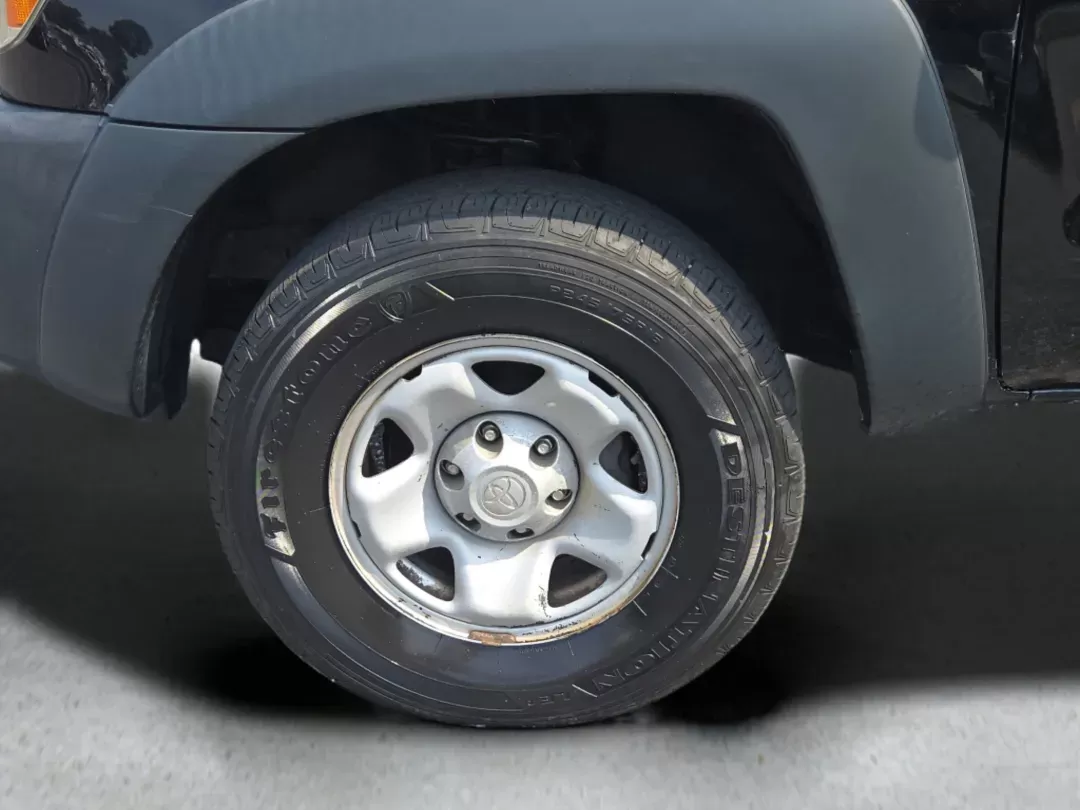 2011 Toyota Tacoma (5TFUX4EN8BX) with an Other engine, located at 521 Old Farm Lane Rd, Prattville, AL, 36066, (334) 325-1505, 32.482460, -86.416367 - **Explore the Great Outdoors with the 2011 Toyota Tacoma: Your Ultimate Adventure Companion!**<br /> <br /> Are you ready to take your adventures to new heights? Whether you're looking to haul gear for a weekend camping trip, navigate through the rugged backroads, or simply need a reliable truck for - Photo#8