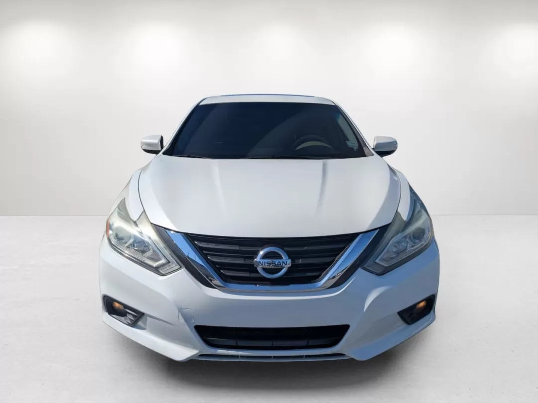 2016 /Beige Nissan Altima 2.5 SV (1N4AL3AP2GC) with an Other engine, located at 3959 U.S. 80 W, Phenix City, AL, 36870, (334) 297-4885, 32.469296, -85.135185 - Discover your next ride at Gils Auto in Phenix City, AL, where adventure meets affordability! If you're in the market for a reliable, comfortable sedan that's perfect for daily commutes or family trips, the 2016 Nissan Altima 2.5 SV is the vehicle you've been looking for. With its sleek Pearl White - Photo#2