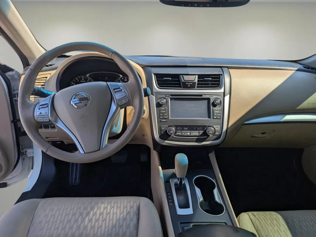 2016 /Beige Nissan Altima 2.5 SV (1N4AL3AP2GC) with an Other engine, located at 3959 U.S. 80 W, Phenix City, AL, 36870, (334) 297-4885, 32.469296, -85.135185 - Discover your next ride at Gils Auto in Phenix City, AL, where adventure meets affordability! If you're in the market for a reliable, comfortable sedan that's perfect for daily commutes or family trips, the 2016 Nissan Altima 2.5 SV is the vehicle you've been looking for. With its sleek Pearl White - Photo#11
