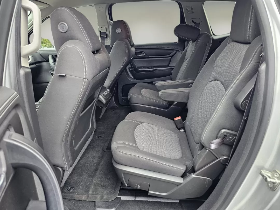 2015 /Ebony Chevrolet Traverse LT (1GNKRGKD9FJ) with an Other engine, located at 1430 Gateway Drive, Opelika, AL, 36801, (334) 239-0944, 32.637871, -85.409790 - Are you ready to elevate your family adventures or weekend getaways? Look no further! Gils Auto in Phenix City, AL, is thrilled to present a fantastic opportunity for you to own a 2015 Chevrolet Traverse LT. This SUV is the ideal choice for growing families or those who need space for friends, pets, - Photo#13
