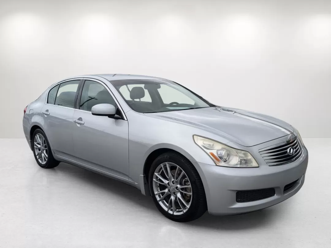 2008 Infiniti G35 Sedan Journey (JNKBV61E38M) with an Other engine, located at 3959 U.S. 80 W, Phenix City, AL, 36870, (334) 297-4885, 32.469296, -85.135185 - **Experience Luxury and Performance with the 2008 Infiniti G35 Sedan in Phenix City, AL!**<br /> <br /> Are you ready to elevate your daily commute or weekend adventures? The 2008 Infiniti G35 Sedan is the perfect blend of luxury and performance, making it an ideal choice for those who value comfort - Photo#2